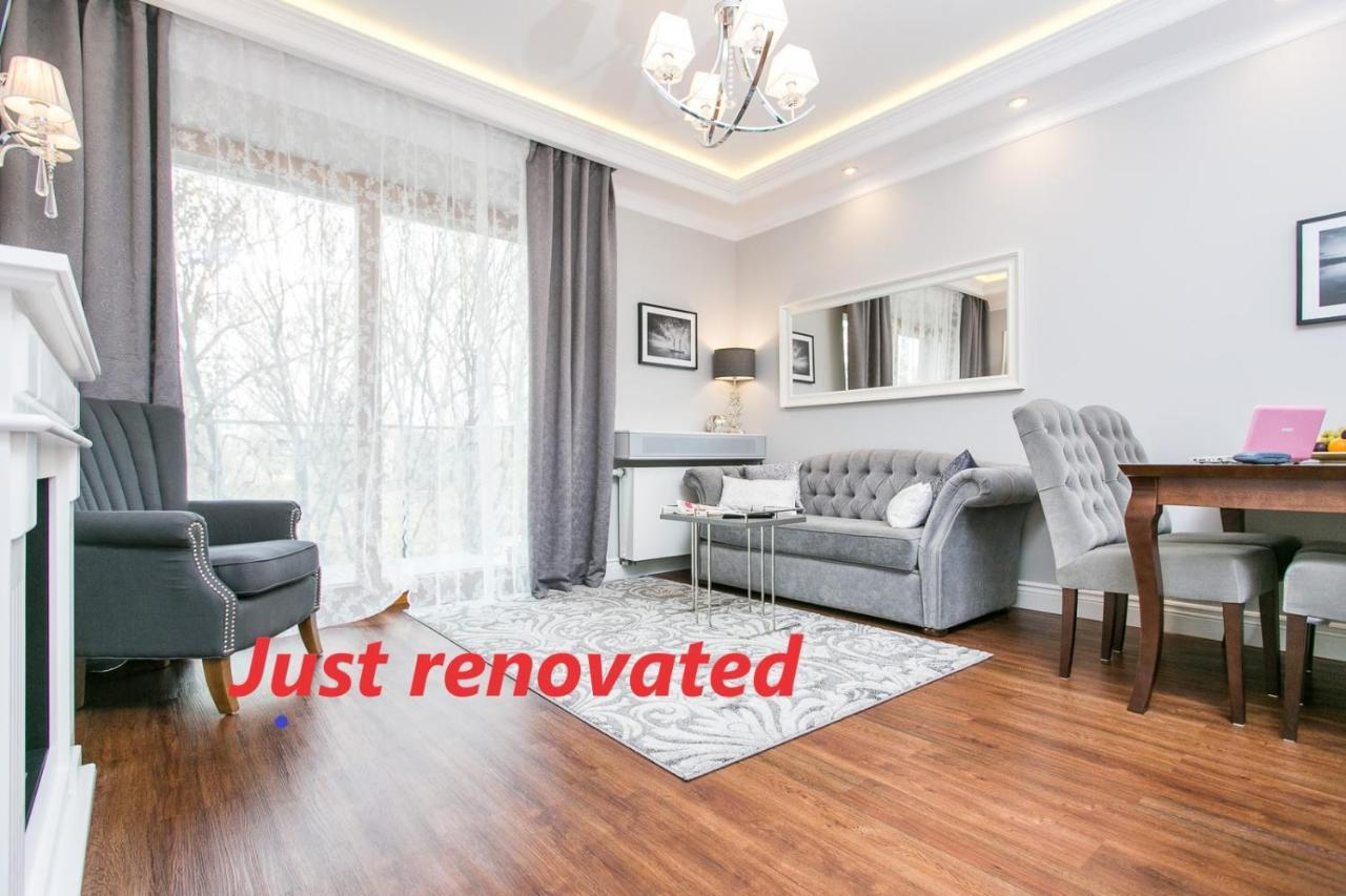 Executive 2-Bedroom Apartment Krakow Bagian luar foto