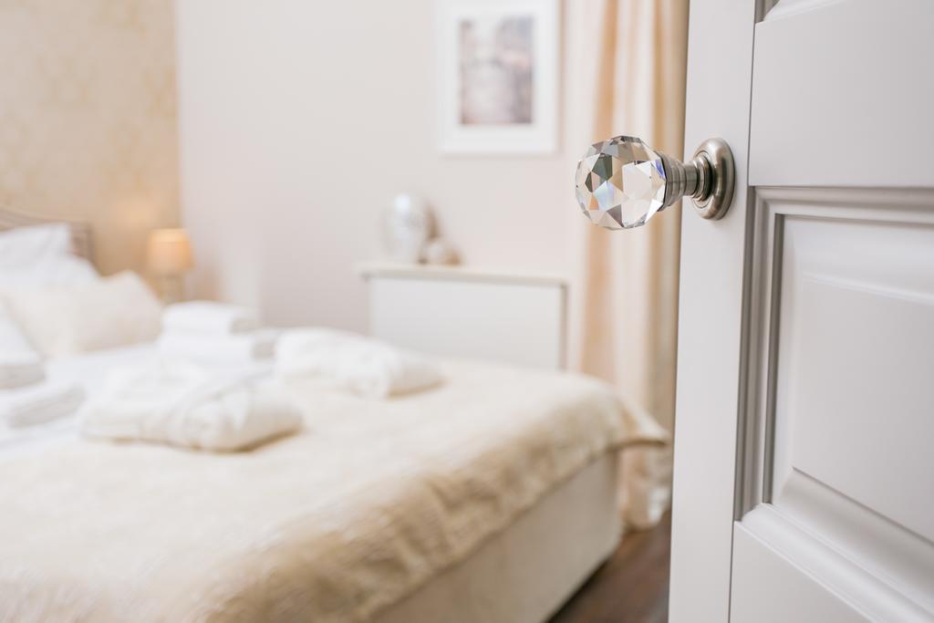 Executive 2-Bedroom Apartment Krakow Bagian luar foto