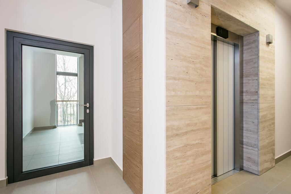 Executive 2-Bedroom Apartment Krakow Ruang foto