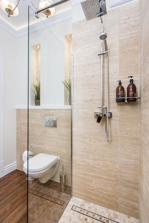 Executive 2-Bedroom Apartment Krakow Bagian luar foto