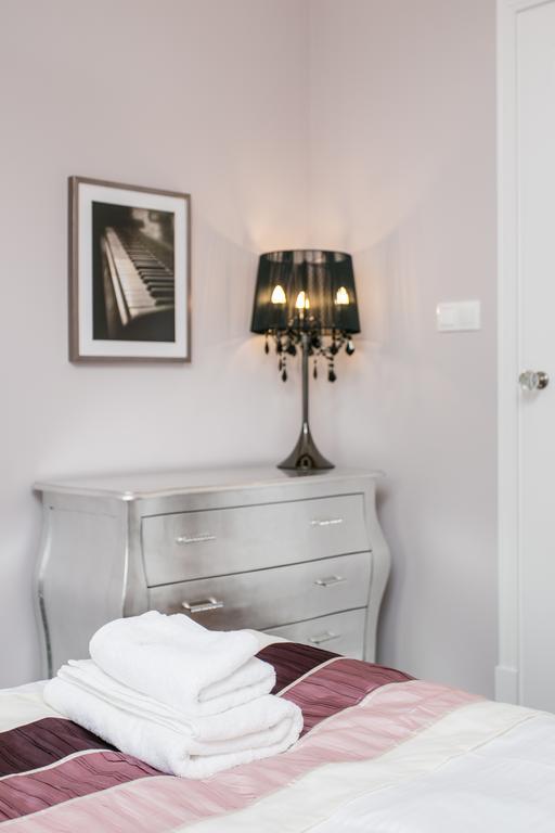 Executive 2-Bedroom Apartment Krakow Bagian luar foto